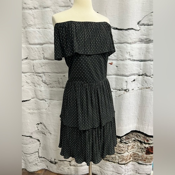 WHBM Off the Shoulder Black‎ White Polka Dot Drop Waist Layered Dress Accordion - Picture 1 of 9